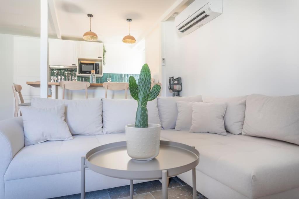 Standing - - Quartier Des Artistes - Les Freres De La Loc' Apartment *
